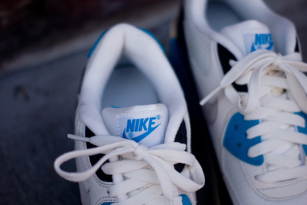 air max 90 reverse laser blue