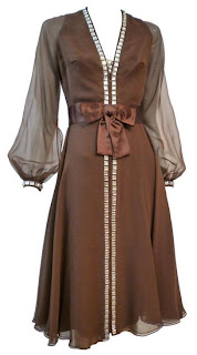 Book Outfits ~ Sandy Browns are Timeless by Gail Carriger 