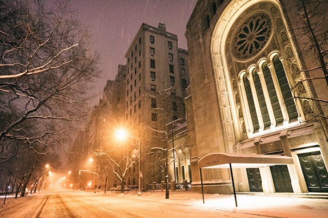 Photographer Captures An Eerily Empty New York City Photographer Captures An Eerily Empty New York City