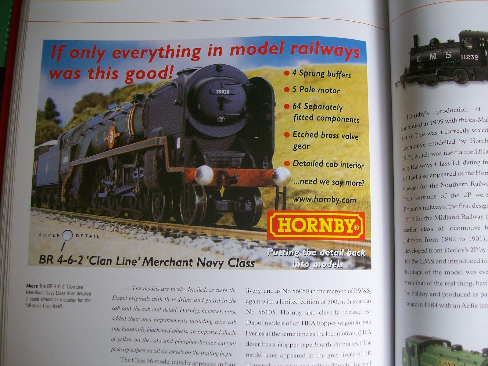 успеть в последний вагон. настольная игра про поезда вестерн. Catch the early train. картинка бег и поезд. Catch the early train.