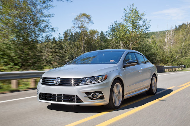 2017 Volkswagen CC Sport front 3/4 view Front 3/4 view of 2017 Volkswagen CC Sport