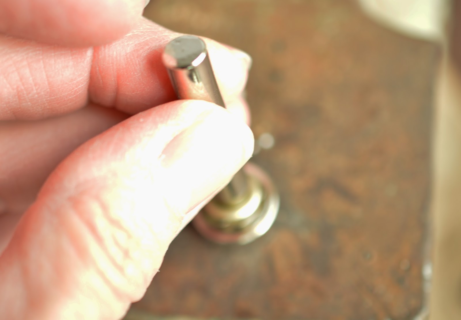 How To Use A Grommet Tool at Vicky Nolan blog