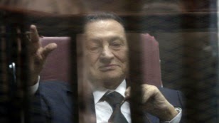 Tre vjet burg për ish-Presidentit egjiptjan - Mubarak