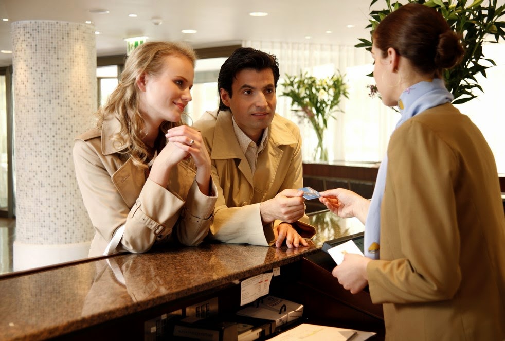 Contoh Dialog Komplain Di Hotel Dalam Bahasa Inggris - Temukan Contoh