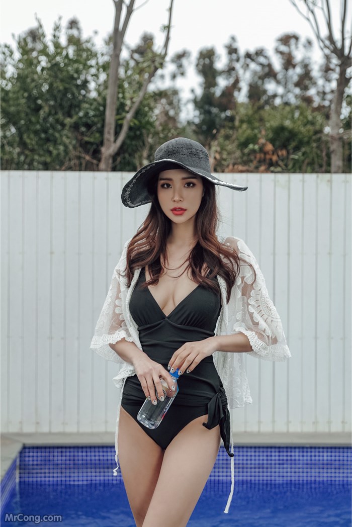 Beautiful Park Da Hyun in sexy lingerie fashion bikini, April 2017 (220 photos) photo 2-7