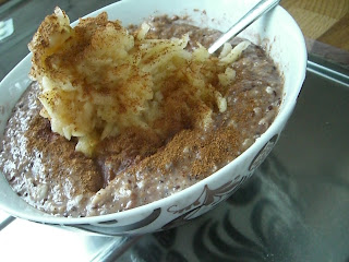 Havregrynsgr%25C3%25B6t%2Bmed%2B%25C3%25A4pple%2Boch%2Bkanel%2B%25283%2529 - En ordentlig frukost ger mig en bra start