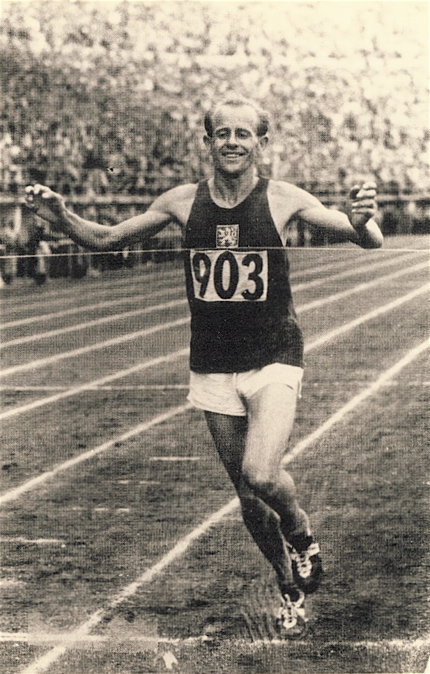 SPORT DI CUORE I GRANDI ATLETI DI CUORE Emil Zatopek SPORT DI CUORE I GRANDI ATLETI DI CUORE Emil Zatopek