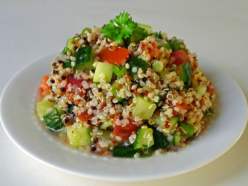Cooking Weekends: Mediterranean Salad with Quinoa