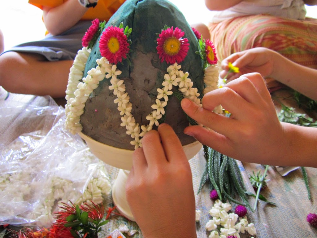 Masters of Craft Traditional Thai flower arrangements