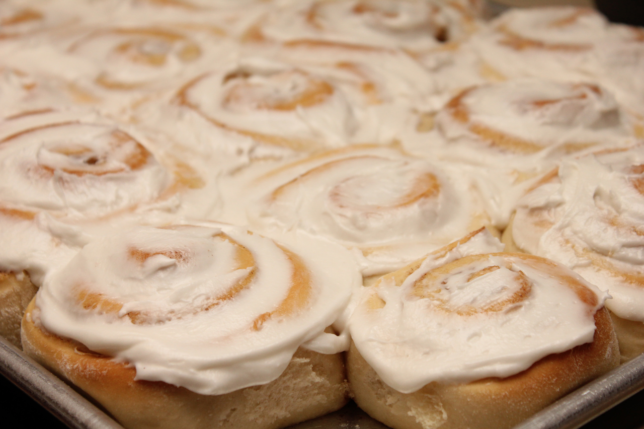 Cookie Sheets and Cake Pans Cake Mix Cinnamon Rolls