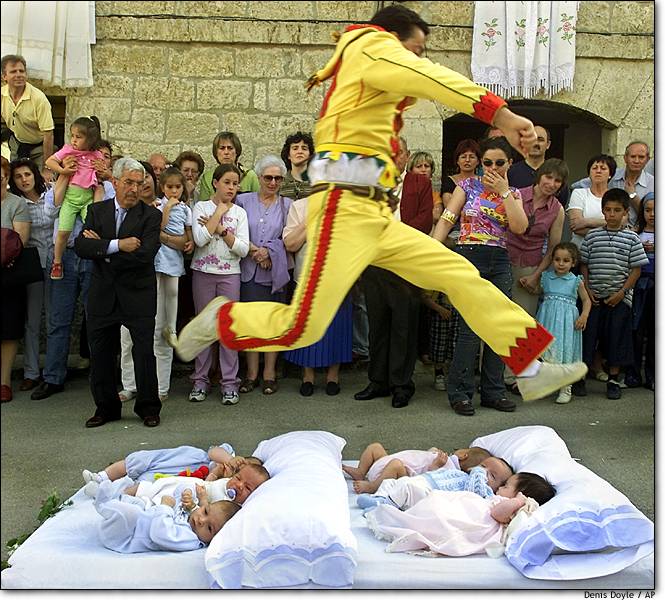 List 94+ Images in which country do they have a baby jumping festival? Updated