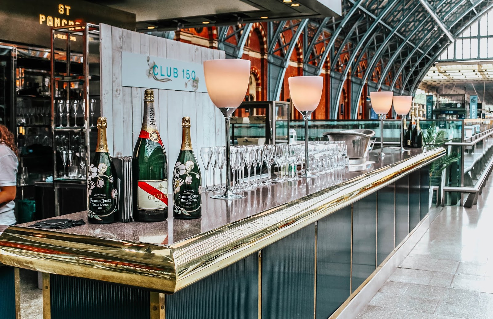 St Pancras Station Club 150 Champagne Bar Club 150 Champagne Bar St Pancras Station
