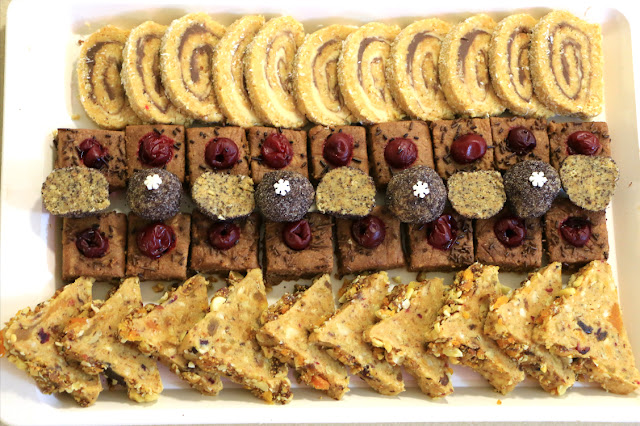 4-vrste-sitnih-kolača-od-jedne-mase 