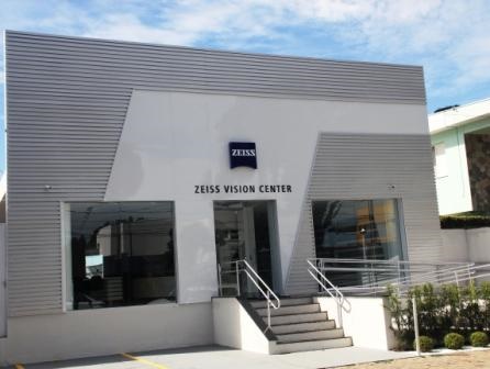 ZEISS VISION CENTER inaugura primeira loja em São José dos Campos ZEISS VISION CENTER inaugura primeira loja em São José dos Campos