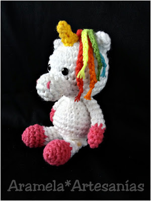 Aramela*Artesan?as: Unicornio Amigurumi Mini (con patron)