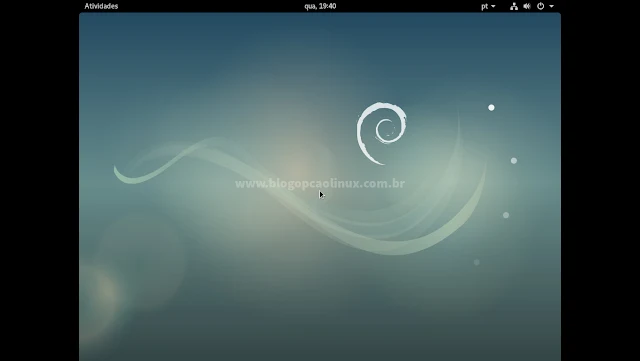 Máquina Virtual do Debian Stretch com proporção de tela 4:3 após a instalação