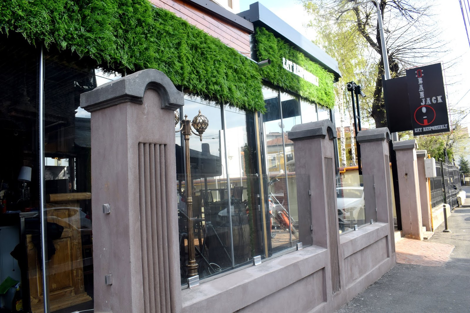 Meniu.TV Banjo Jack Restaurant American Chicago Style