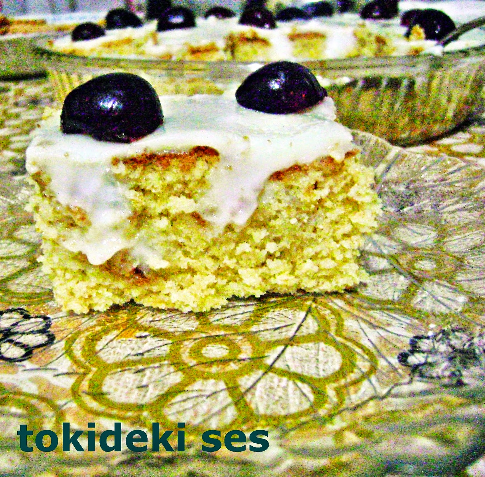 PUDİNG DOLGULU BAYAT EKMEK KEKİ