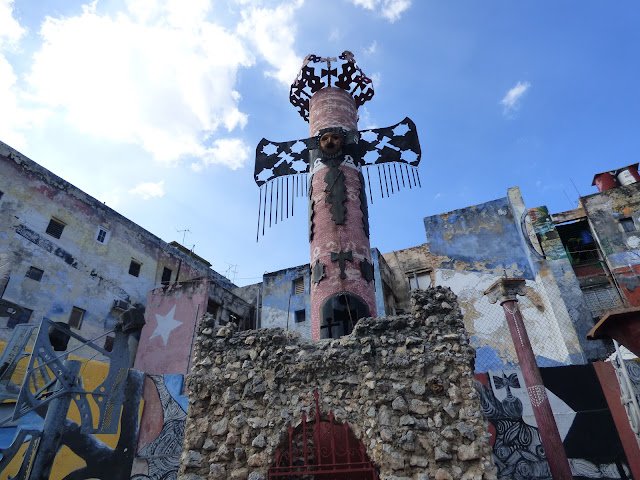 Visiting Callejon de Hamel, Havana