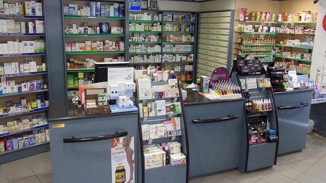 Άδειες φαρμακείων και σε μη φαρμακοποιούς - Εκδόθηκε σε ΦΕΚ η ΚΥΑ για το ιδιοκτησιακό των φαρμακείων