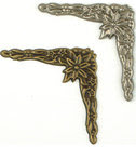 http://www.kreatrends.nl/11810-2006-Sierhoekjes-metaal-bloemen-scrapbook-basics-scrap
