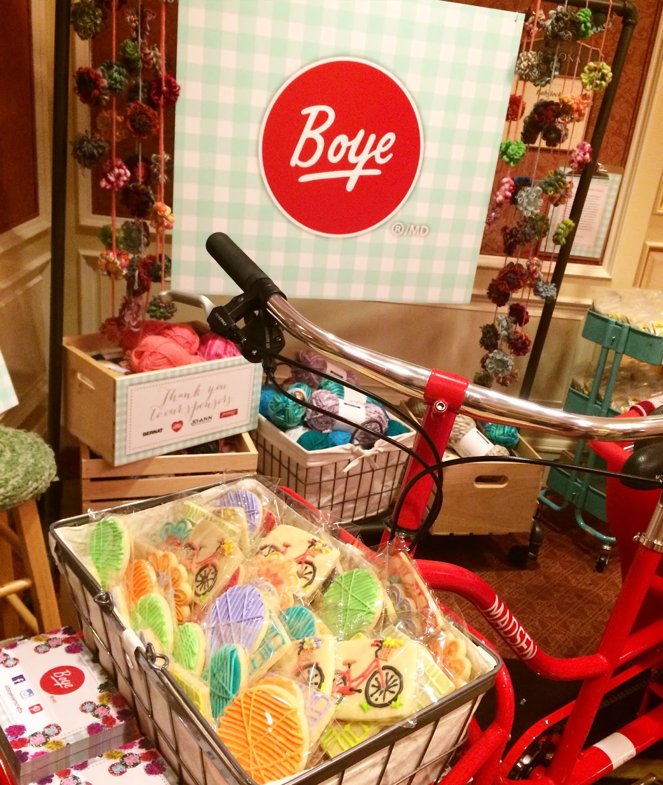 SNAP for Boye Yarn Sweet Jenny Belle easy sugar cookie decorating