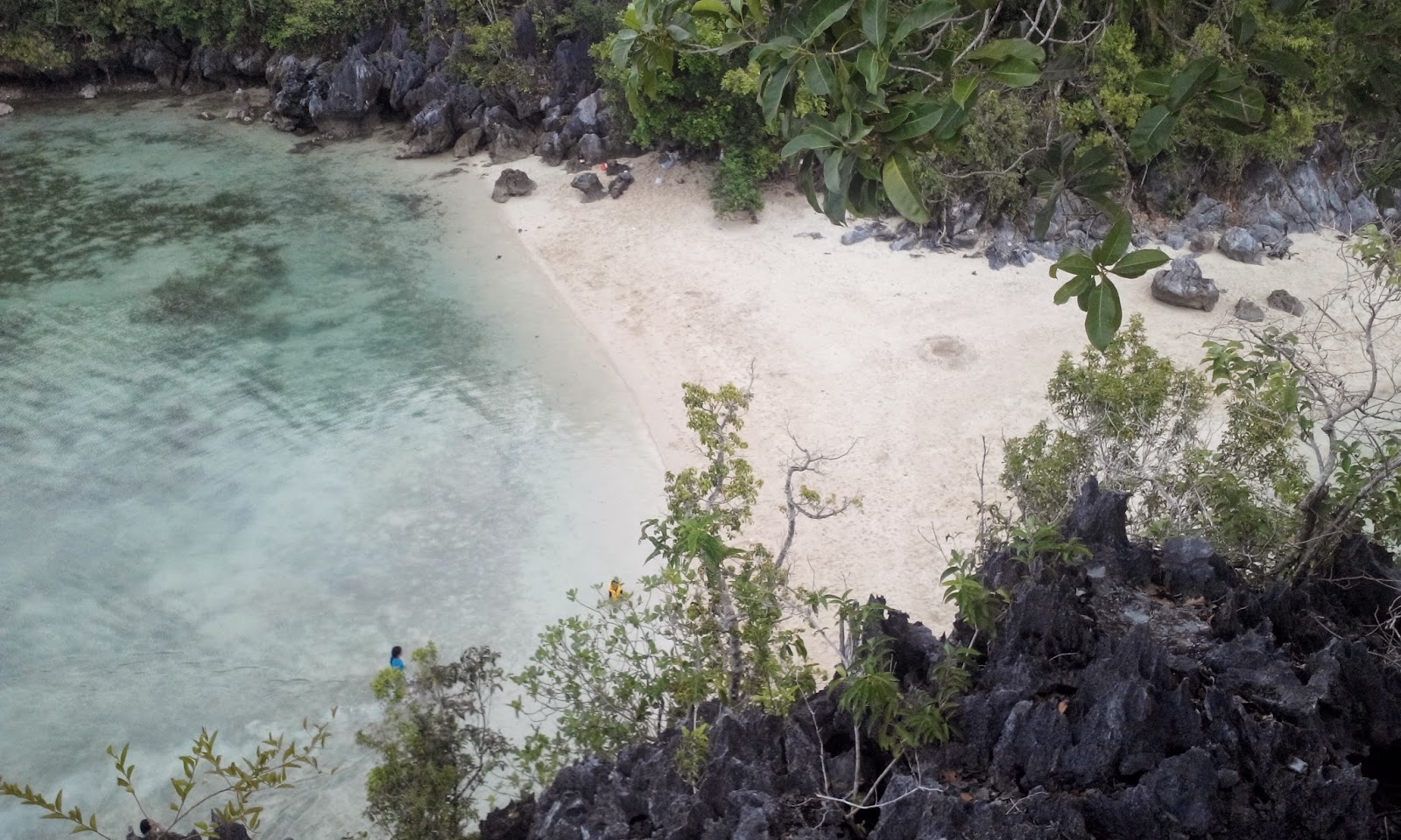 foto pantai dari atas bukit pulau senja kendari foto pantai dari atas bukit pulau senja kendari