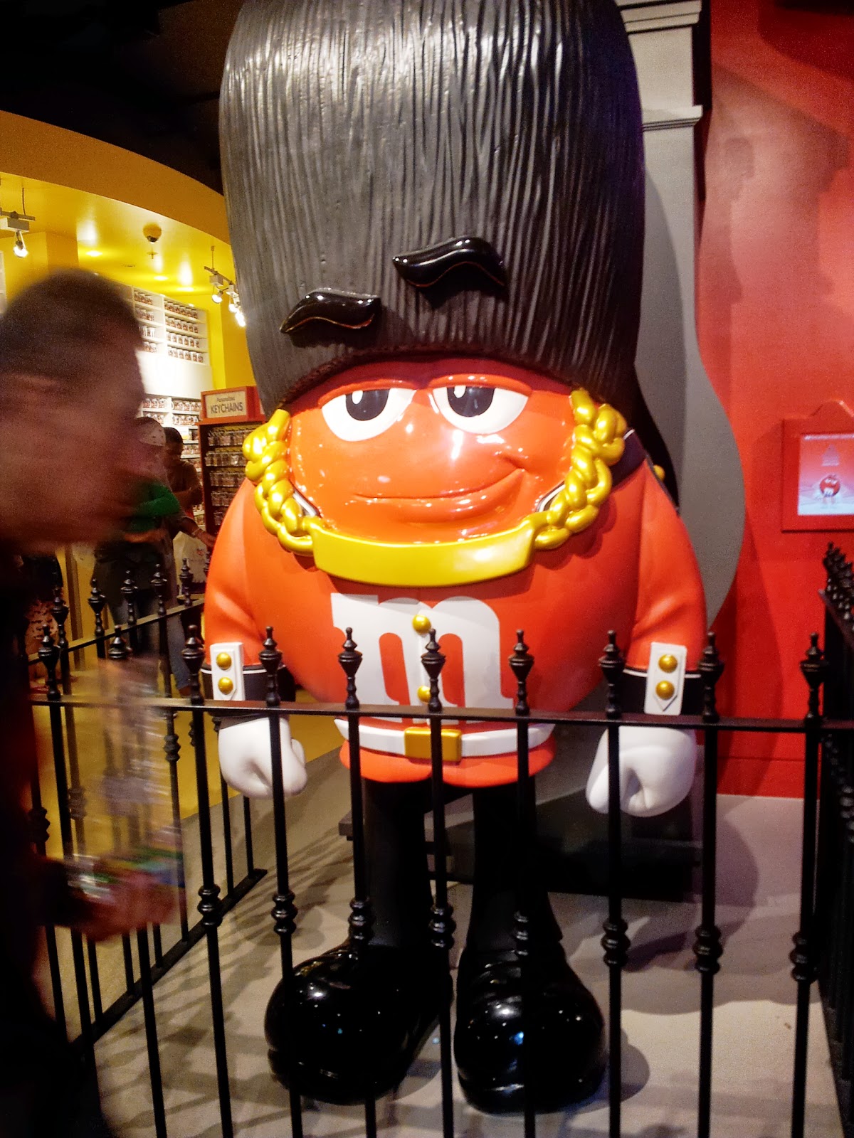 Oh Yummy Chocolate: M & M World Store, London Oh Yummy Chocolate: M & M World Store, London