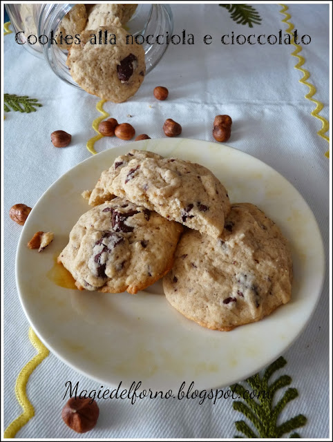 cookies alla nocciola e cioccolato