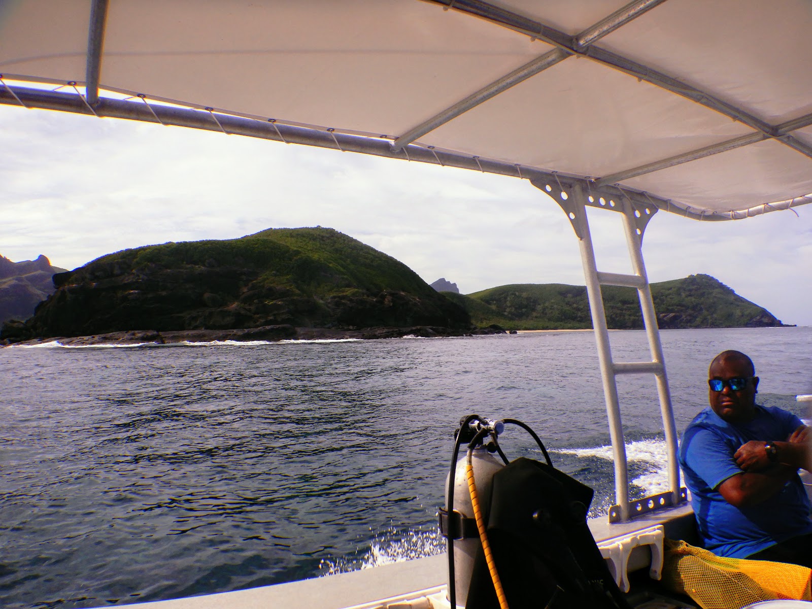 Sydney Snorkeling Fiji! Octopus Resort Diving.