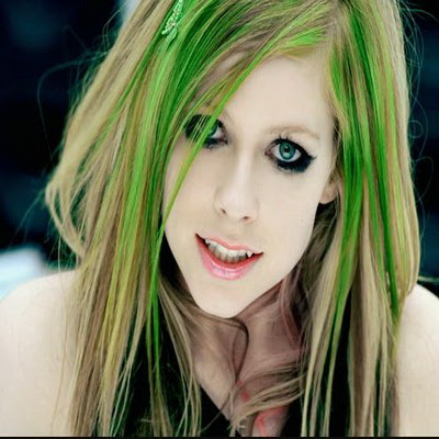 Download Koleksi Lagu Avril Lavigne Mp3