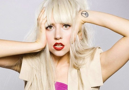 Lady Gaga atormentada por espíritus malignos