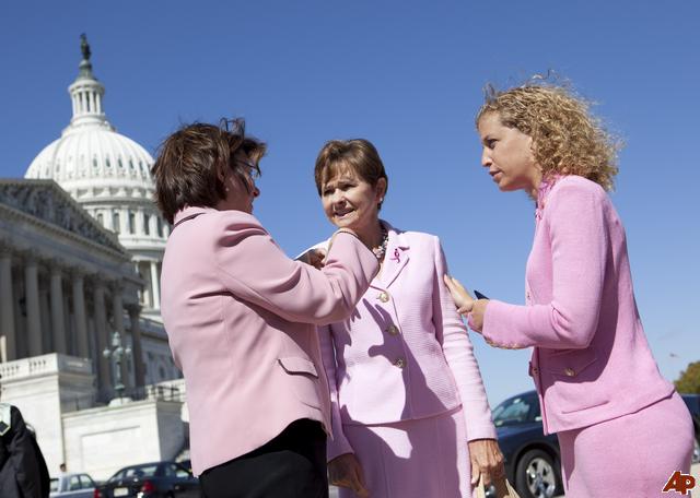 debbie-wasserman-schultz-amy-klobuchar-sue-myrick-2009-10-7-15-13-21.jpg