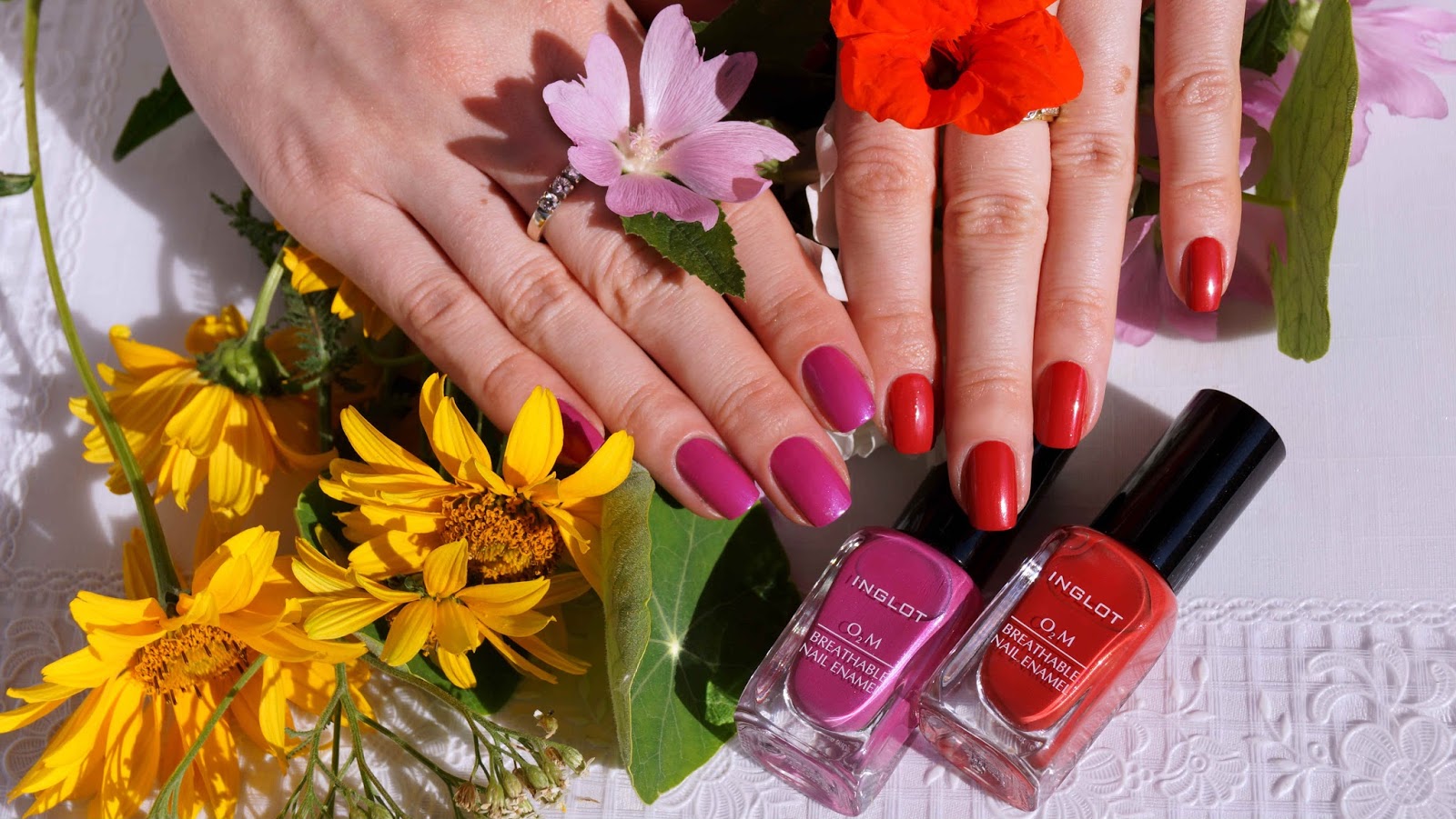 лаки для маникюра. маникюр с лечебным покрытием. лак уход для ногтей. ухаживание за ногтями. ухоженные ногти.