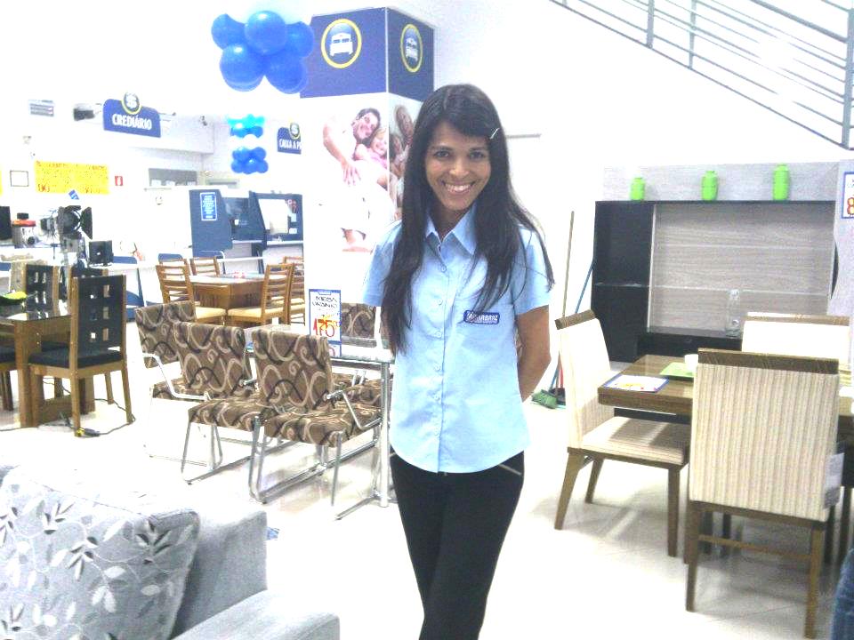 GRAZZYELA SALGADO Gravação Lojas Marabraz 2012 (Vendedora)