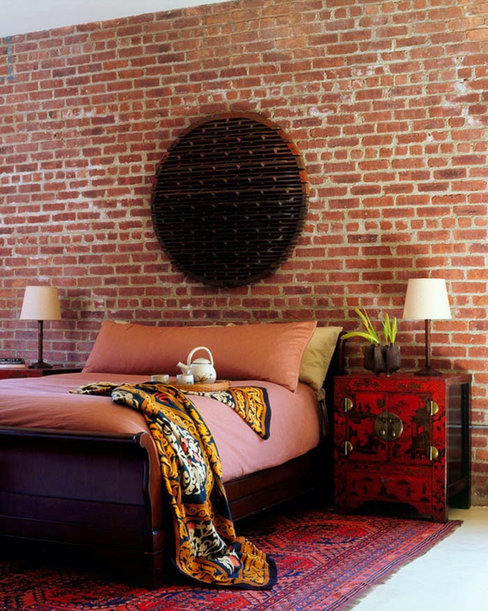 Сочетание цветов в интерьере красный кирпич