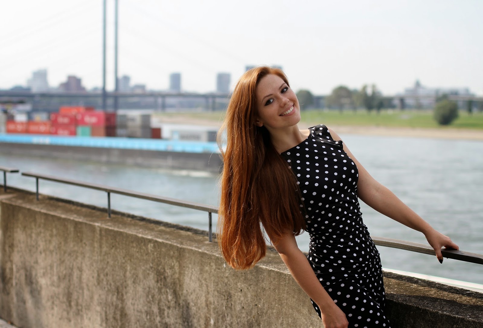 снять дев. девушки подольск. шикарные брюнетки в машине. девочка по вызову узбечка. снять дев.