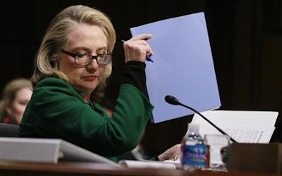 Clinton, tegas, mempertahankan, pengendalian, serangan, Benghazi, Perang, Dunia