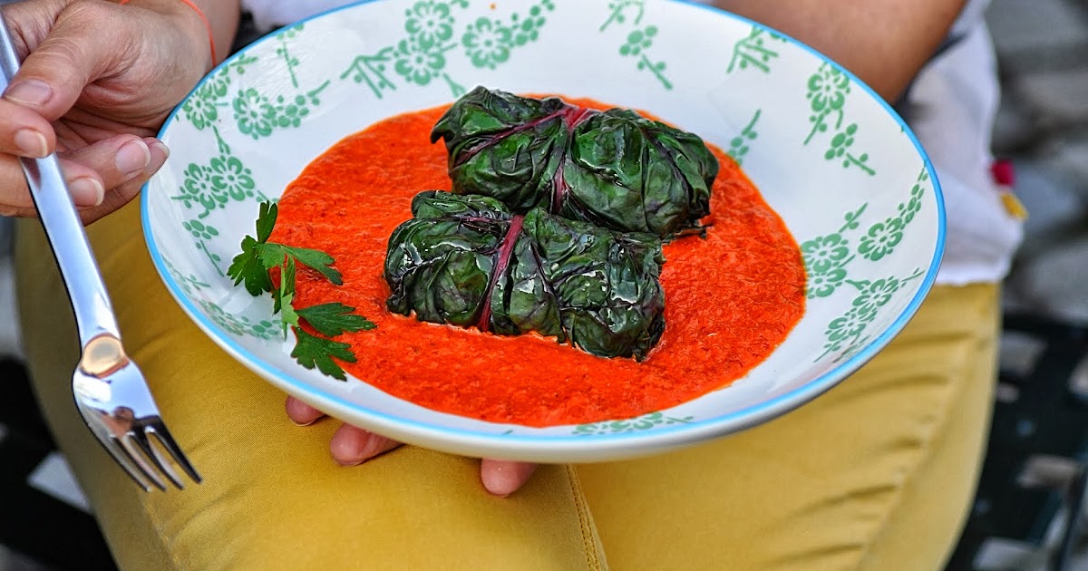 Mangold-Quinoa-Rolls auf Paprikasauce - Kubiena - Kochblog