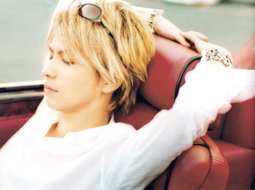 Junie&rsquo;s: Hyde ~Profile