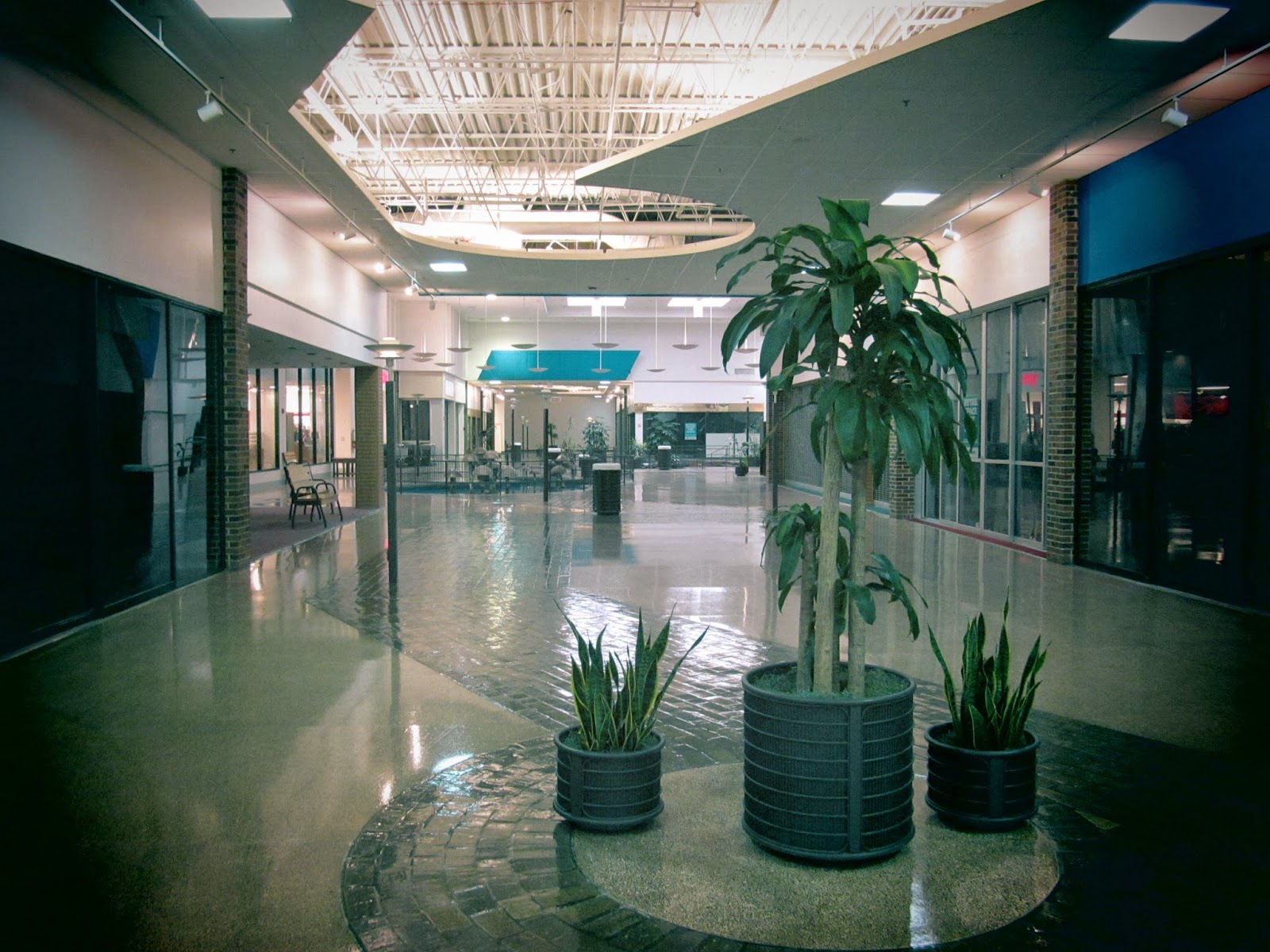 Trip to the Mall Deerbrook Mall (Deerfield, IL)