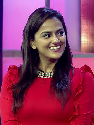 Actress Shraddha Srinath At JFW Golden Divas Photos HD Actress Shraddha Srinath At JFW Golden Divas Photos HD