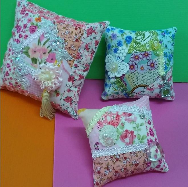 Yuzu Juice's Crafts ) Square Pillow Pincushions Variations