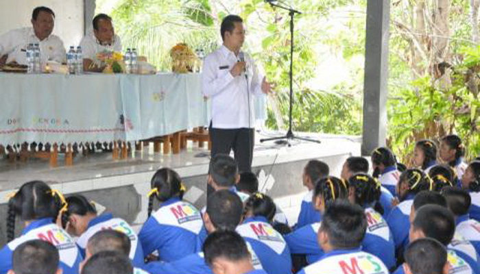 Pesan Jauhi Narkoba Diselipkan di Masa Pengenalan Lingkungan Sekolah