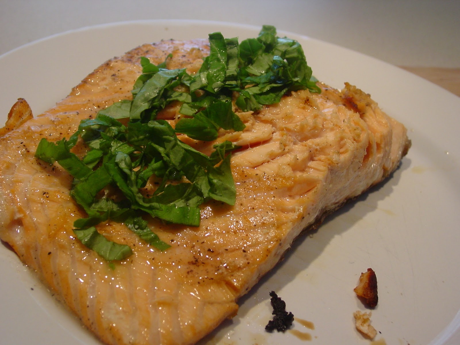 The Dirty Floor: Grilled Basil Salmon with Sun Dried Tomato Kale Salad