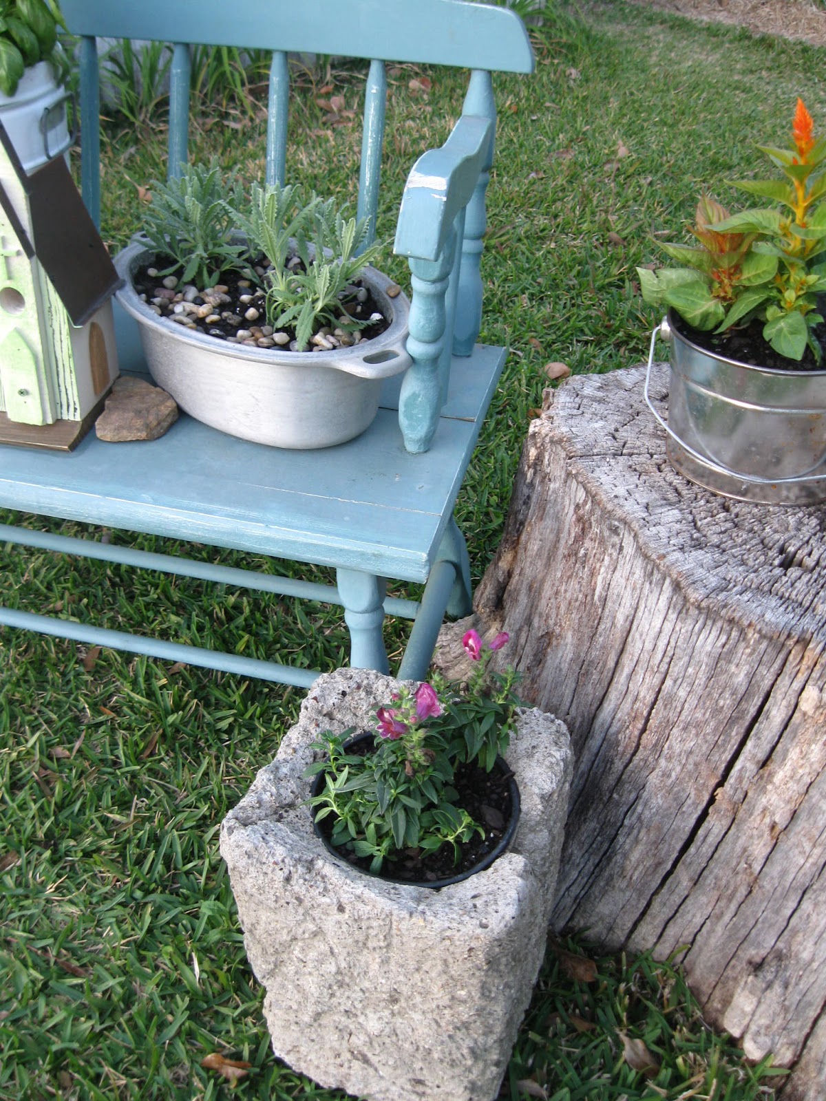 One day at a time.....: Recycled Garden Bench