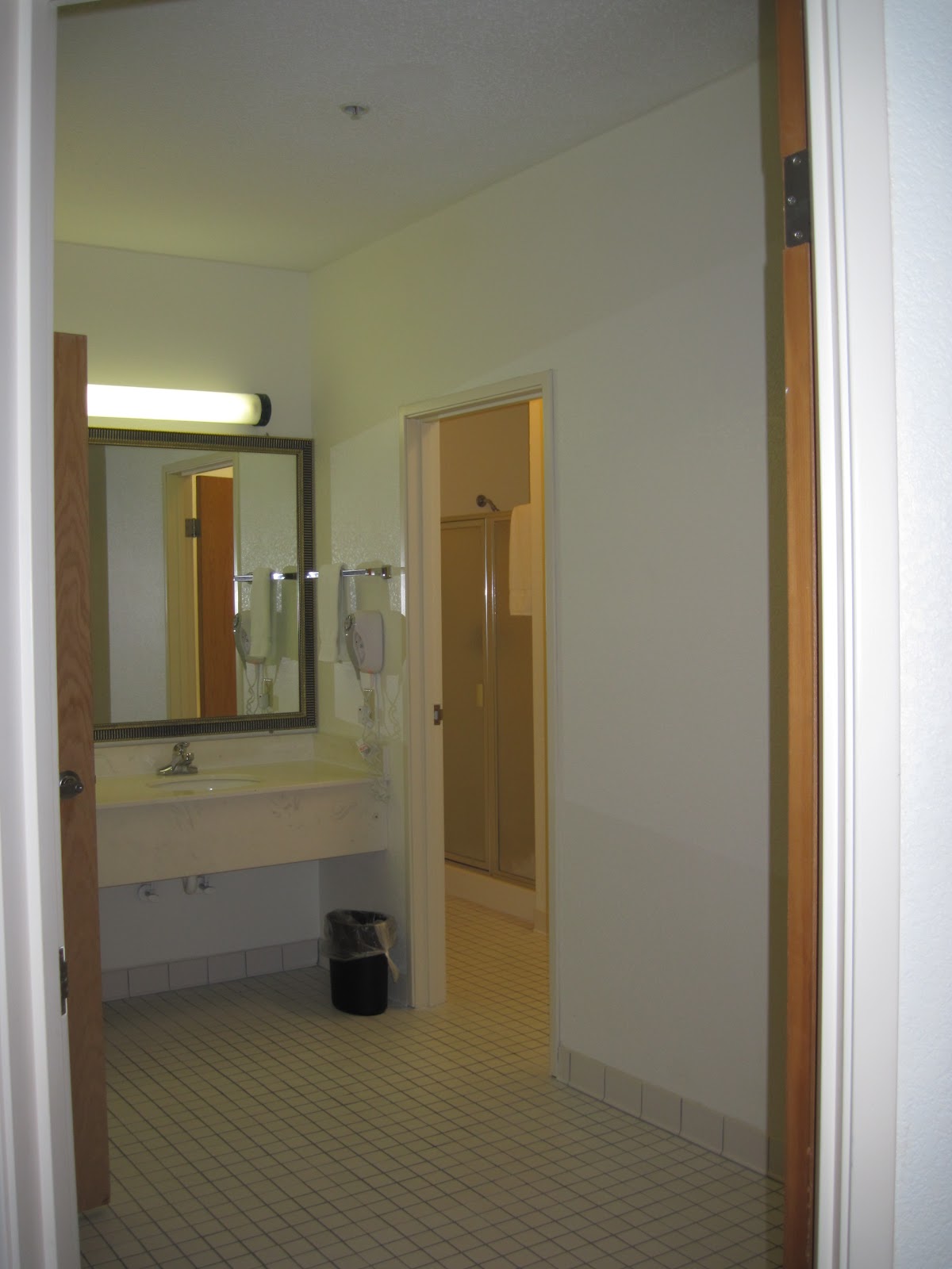 Travel Reviews & Information Kokomo, Indiana / Holiday Inn Express