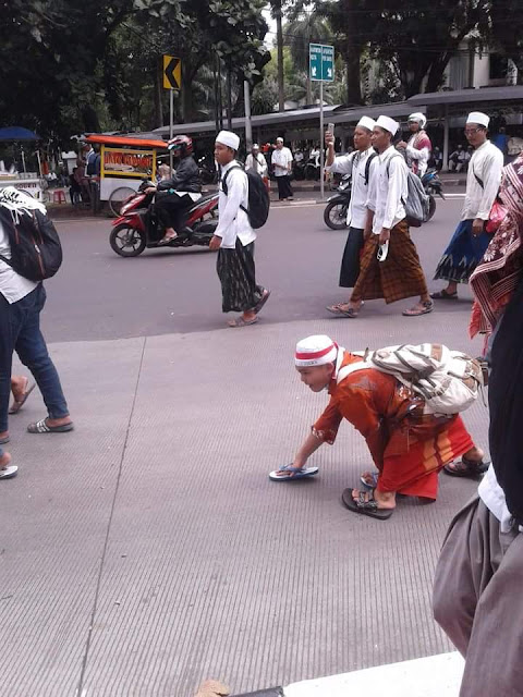 Rangkuman Foto dan Video dalam Aksi Bela Islam Jilid III Rangkuman Foto dan Video dalam Aksi Bela Islam Jilid III