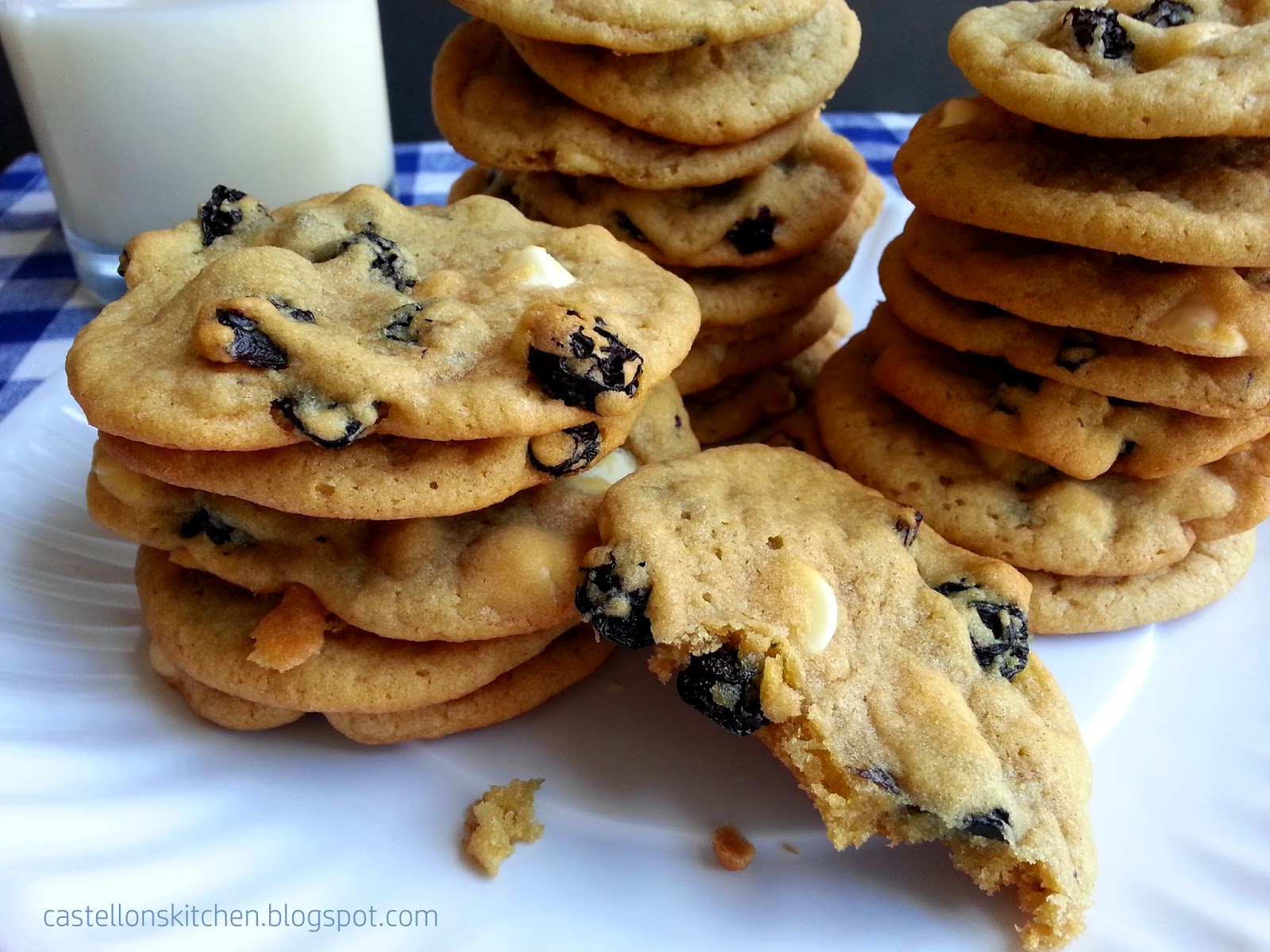 Castellon's Kitchen Sour Cream Granola Cookies
