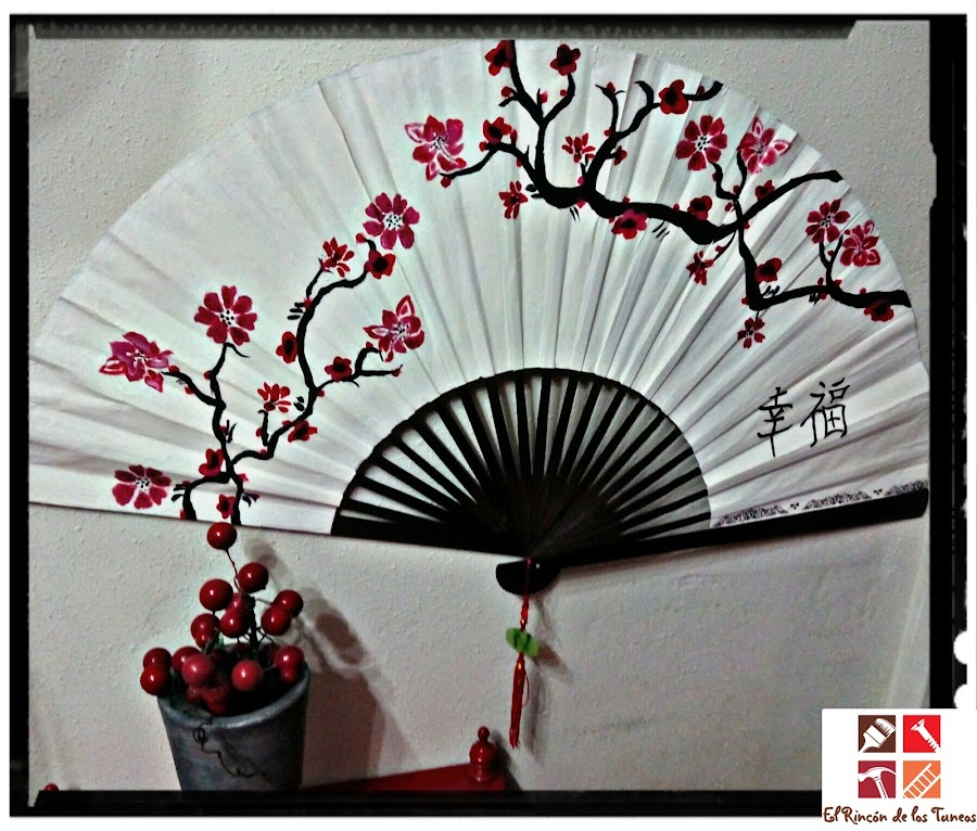 abanico oriental pintado a mano